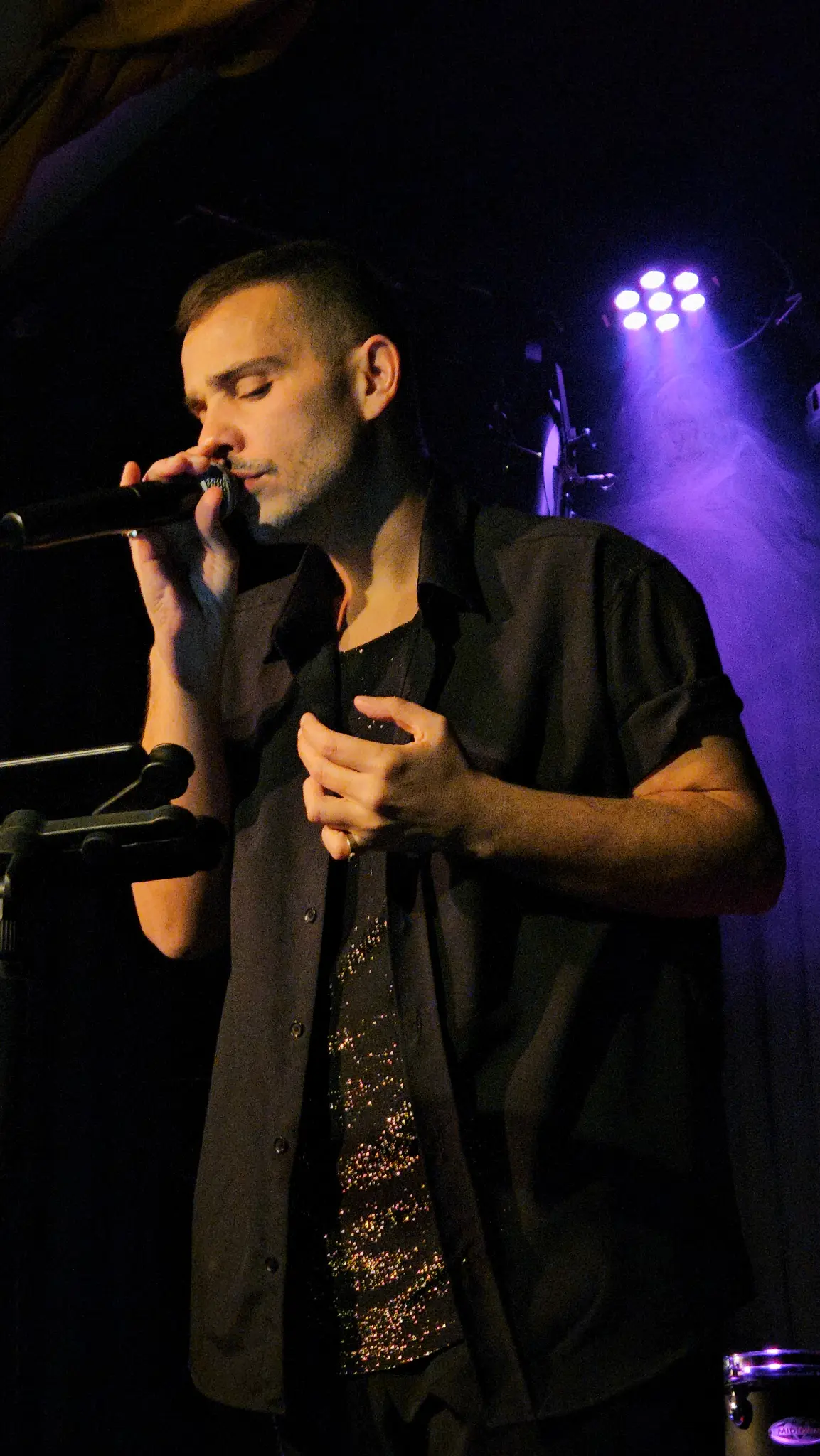 Rafael Duaity em performance solo